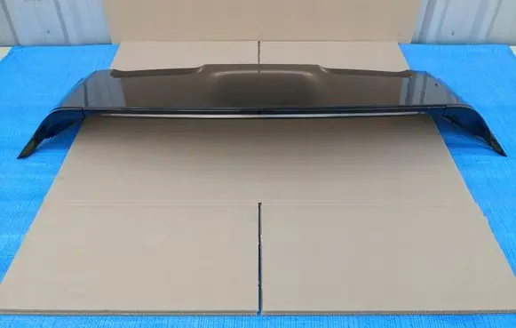 Land Rover Range Rover Velar Tailgate/trunk spoiler J8A244210A