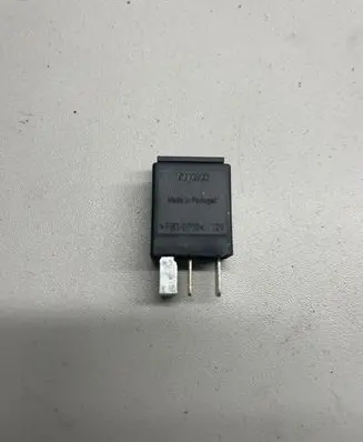 Audi A4 S4 B8 8K Other relay 7M0951253C