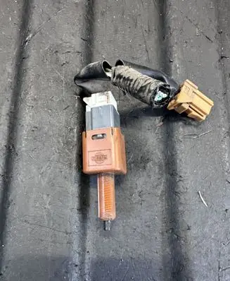 Infiniti FX Brake pedal sensor switch 1127K NILES2