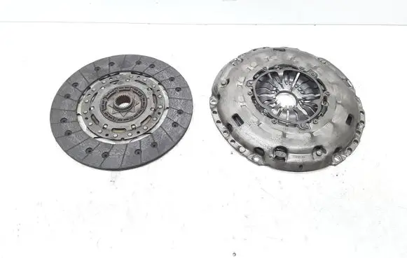 Volvo V50 Clutch pressure plate 324043010 124040710