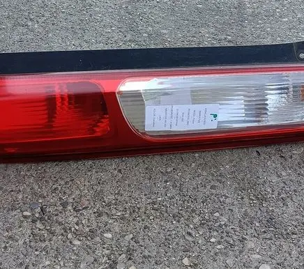 Ford Focus Rear/tail lights 4I151-13404-A