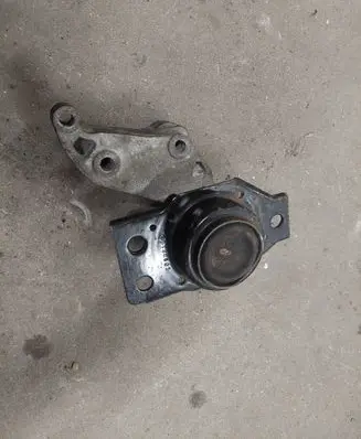 Nissan Qashqai Engine mount bracket DD130607