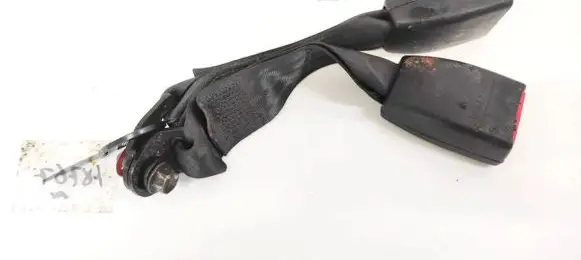 Hyundai Sonata Rear seatbelt buckle