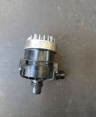 Mercedes-Benz Sprinter W907 W910 Electric auxiliary coolant/water pump 9075003200