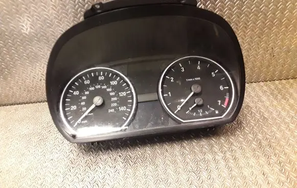 BMW 1 E81 E87 Speedometer (instrument cluster) 9166814