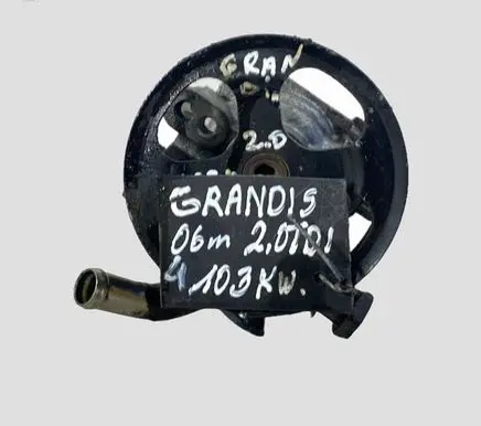 Mitsubishi Grandis Power steering pump