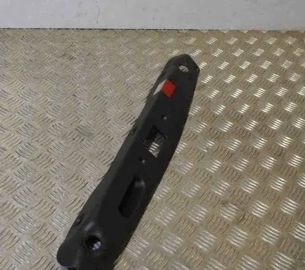 Trunk/boot sill cover protection