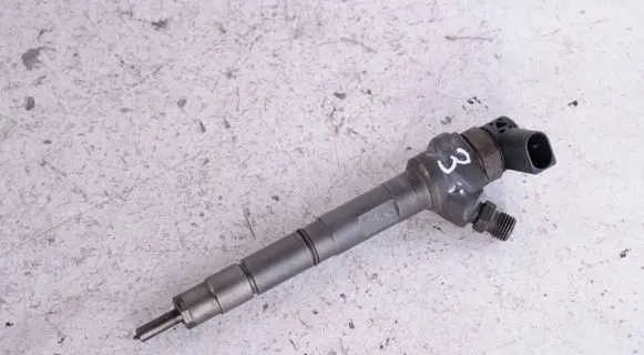 Skoda Superb B6 (3T) Fuel injector 03L130277J 045110369