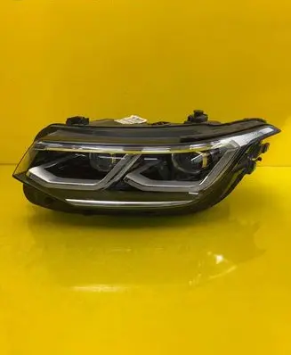 Volkswagen Tiguan Headlight/headlamp 5NB941081C