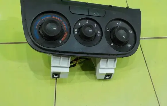 Opel Combo D Other switches/knobs/shifts 16AB114