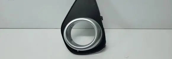 Toyota Yaris Front fog light trim/grill 814820D270