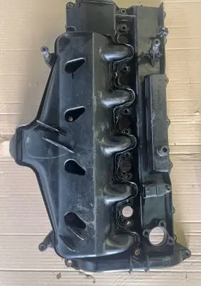 Volvo XC70 Rocker cam cover 30743259
