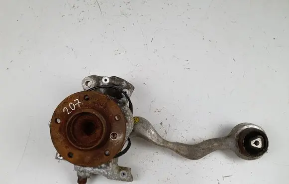 BMW 1 E81 E87 Front wheel hub spindle knuckle 6764444