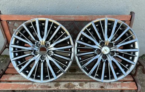 Mitsubishi Outlander R18 alloy rim 