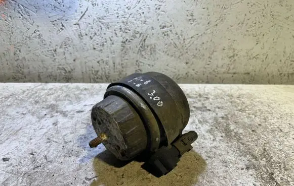 Audi A6 S6 C6 4F Engine mount bracket