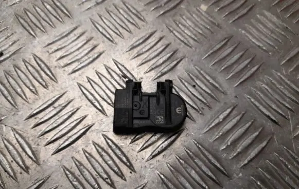 Alfa Romeo Giulia Tire pressure sensor 50547691