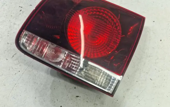 Volkswagen Touareg I Tailgate rear/tail lights