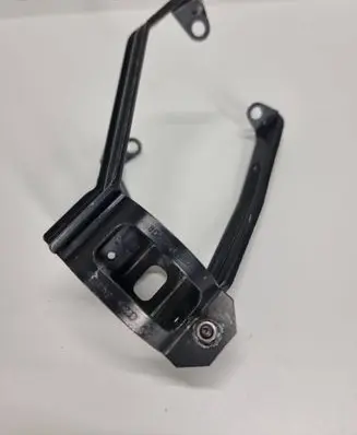 Audi A4 S4 B5 8D Fuel filter bracket/mount holder 8D0201987