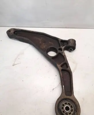 Fiat Freemont Front lower control arm/wishbone 04766424