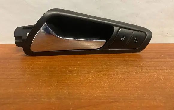 Volkswagen PASSAT B6 Front door interior handle 3C1837113D 3C0962125B