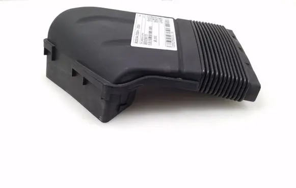 Audi A4 S4 B7 8E 8H Air intake duct part 8E0129617D