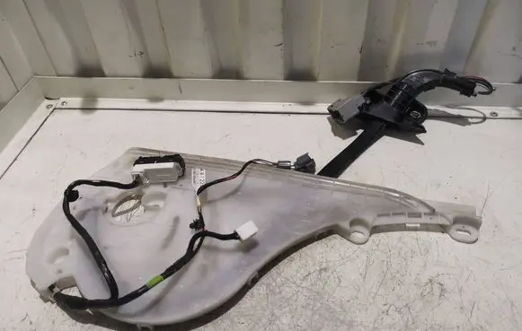 Mazda 5 Sliding door wiring loom Cc6467220e