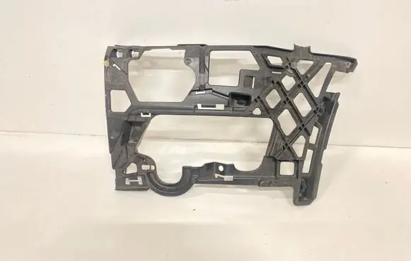 Volkswagen Golf VII Front bumper mounting bracket 5G0807723D