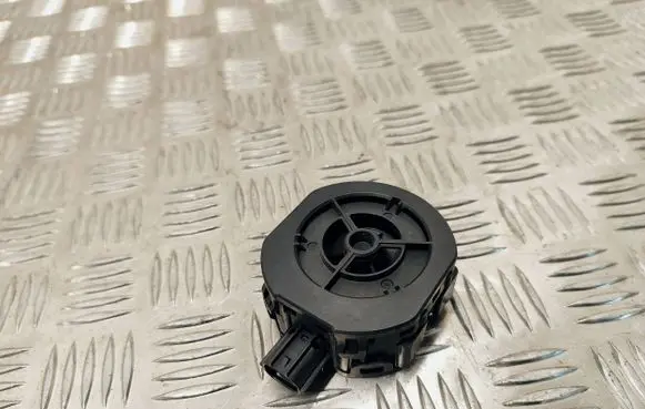 Toyota RAV 4 (XA50) Alarm system siren 8657042030 0689006111