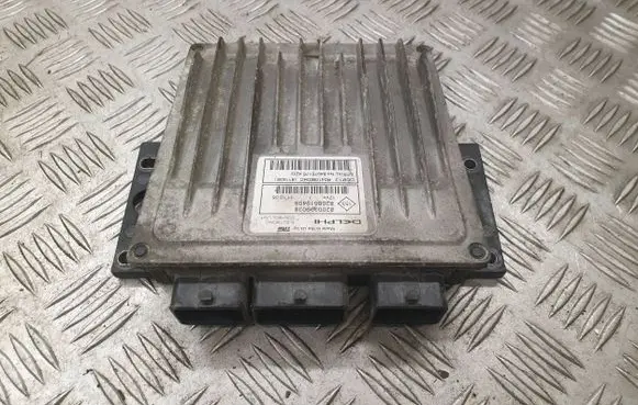 Nissan Note (E11) Engine control unit/module 8200399038