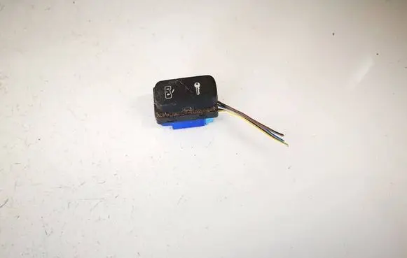 Skoda Octavia Mk2 (1Z) Central locking switch button 1z0962125a