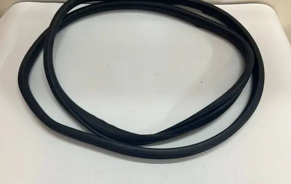 Mazda 3 III Rubber seal rear door 