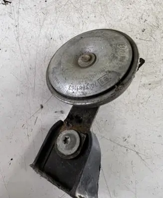 Mitsubishi Colt Horn signal 703881163 011163