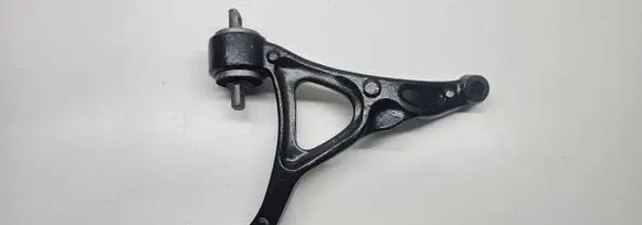 Volvo XC90 Front lower control arm/wishbone 8646614 MN0050304 30639781