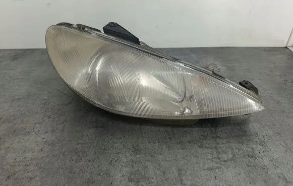 Peugeot 206 Headlight/headlamp 