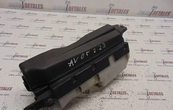 Toyota Avensis T250 Fuse box set 8179 PA1