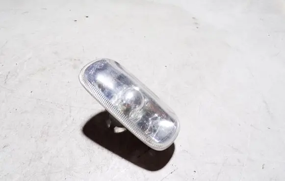 Audi A6 S6 C5 4B Front fender indicator light 8E0949127