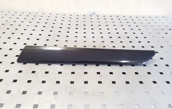 Chevrolet Captiva Front door trim bar 96630763