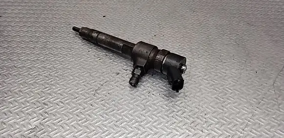 Opel Zafira B Fuel injector 0445110165