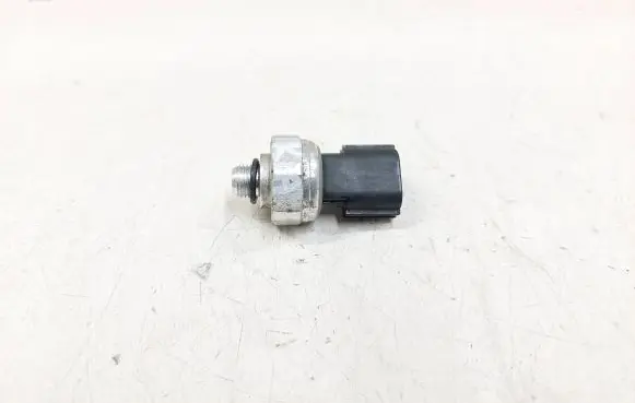 KIA Sportage Air conditioning (A/C) pressure sensor 92CP812 M527CZ11