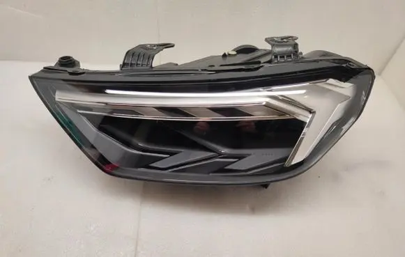 Audi A1 Headlight/headlamp