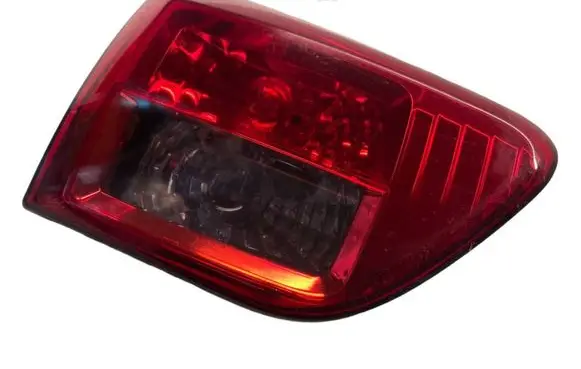 Peugeot 4007 Tailgate rear/tail lights 1146379L 2437