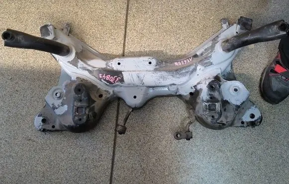 Suzuki Swift II Front axle beam IMPRK1563846