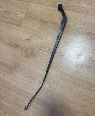 Toyota Corolla Verso E121 Front wiper blade arm