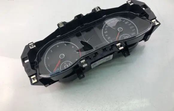 Volkswagen Polo V 6R Speedometer (instrument cluster) 2G0920740F