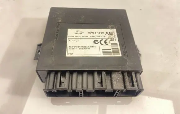 Jaguar XF X250 Blind spot module 9W831560AB