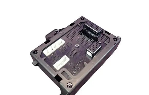 Renault Clio III Central body control module 