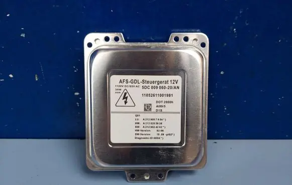 Mercedes-Benz E W212 Headlight ballast module Xenon 5DC00906020 A2118709026 A2129003417