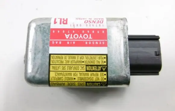 Toyota Prius (NHW20) Airbag control unit/module 89860-47040