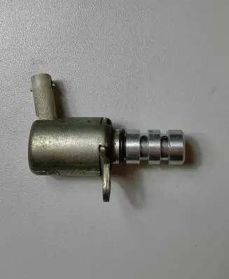 Volkswagen Jetta VI other engine part 06K115243B