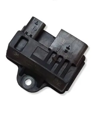 BMW X5 F15 Glow plug pre-heat relay 8519472 130911 0522140104